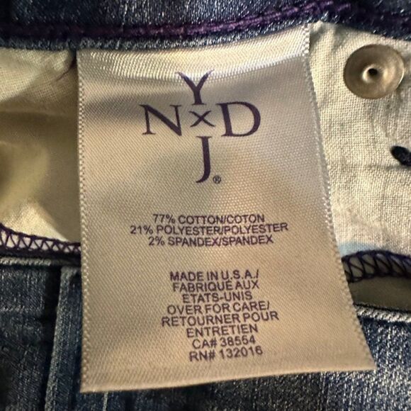 NYDJ Jeans Size 8 Inseam 27 inches - Picture 12 of 13